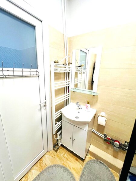 Gara de Nord apartament cu 2 camere de vanzare - Dinicu Golescu